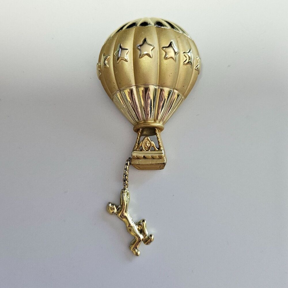 AJC gold tone hot air balloon brooch